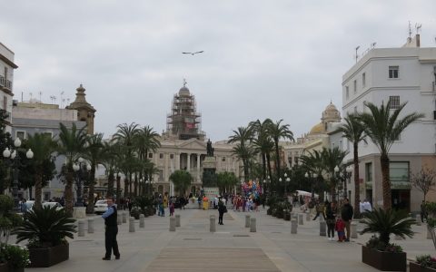 Cadiz-main-center